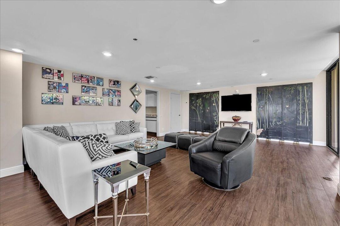 Activo con contrato: $1,500,000 (3 camas, 3 baños, 2145 Pies cuadrados)