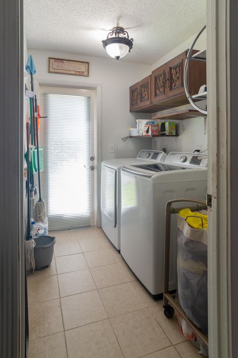 For Sale: $619,000 (3 beds, 2 baths, 1410 Square Feet)