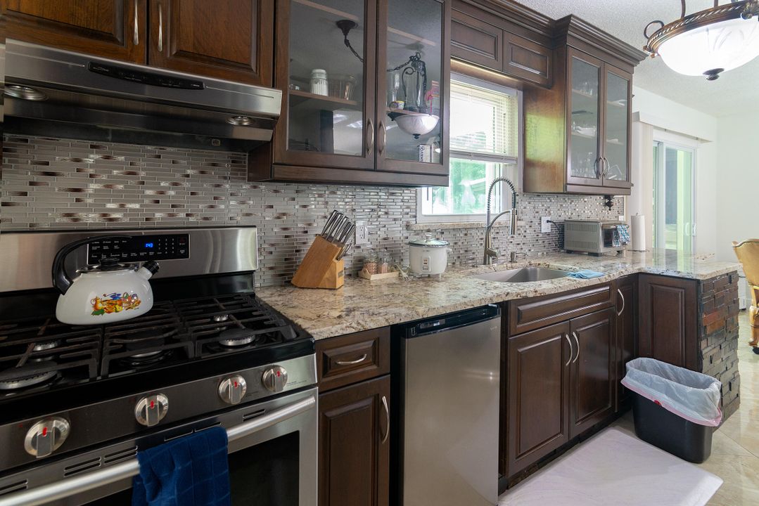 For Sale: $619,000 (3 beds, 2 baths, 1410 Square Feet)