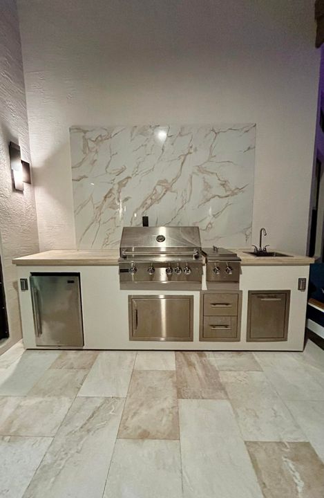 На продажу: $2,979,900 (4 спален, 4 ванн, 3277 Квадратных фут)