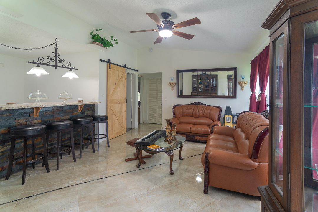 For Sale: $619,000 (3 beds, 2 baths, 1410 Square Feet)