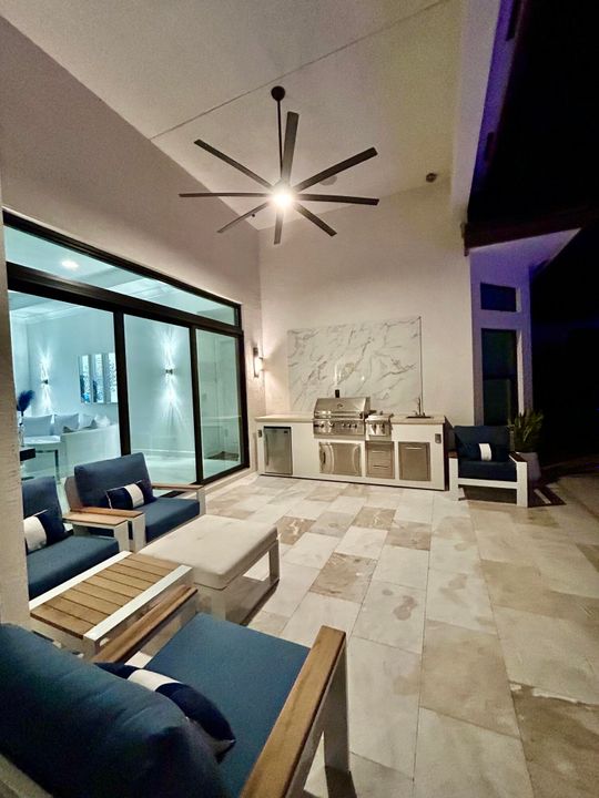 На продажу: $2,979,900 (4 спален, 4 ванн, 3277 Квадратных фут)