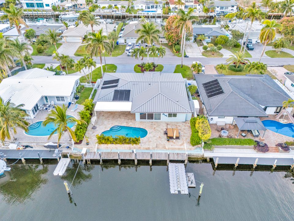 En Venta: $1,899,990 (3 camas, 3 baños, 2450 Pies cuadrados)