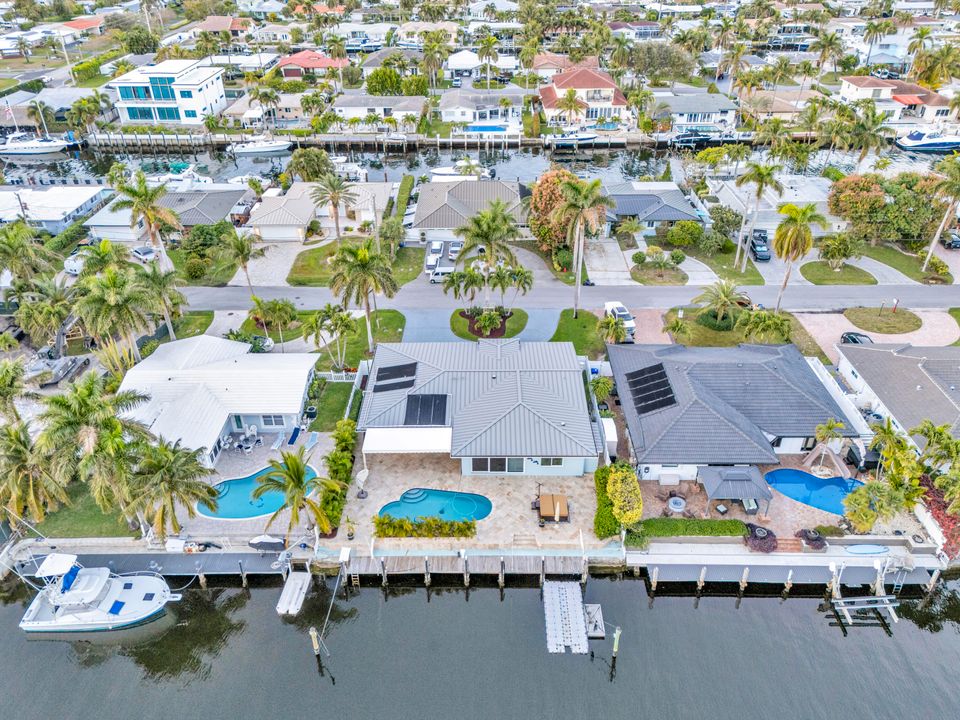 En Venta: $1,899,990 (3 camas, 3 baños, 2450 Pies cuadrados)