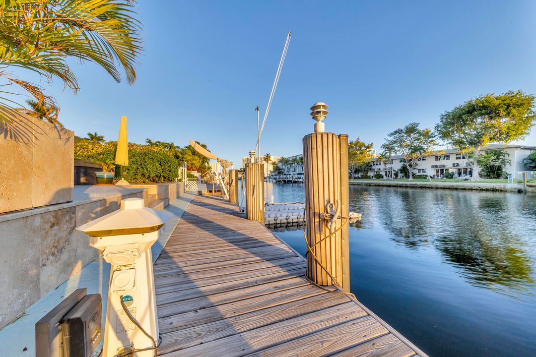 En Venta: $1,899,990 (3 camas, 3 baños, 2450 Pies cuadrados)