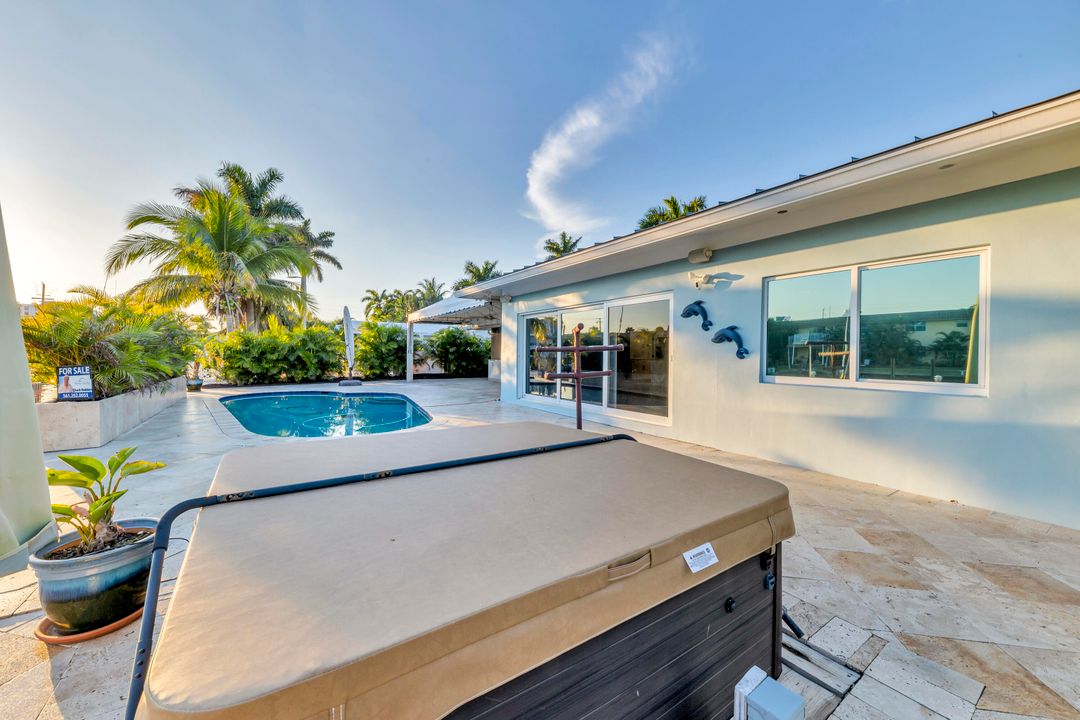 En Venta: $1,899,990 (3 camas, 3 baños, 2450 Pies cuadrados)