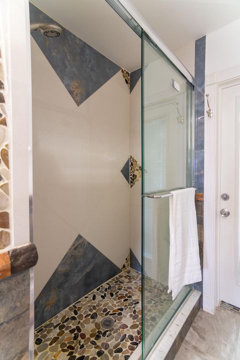 For Sale: $619,000 (3 beds, 2 baths, 1410 Square Feet)