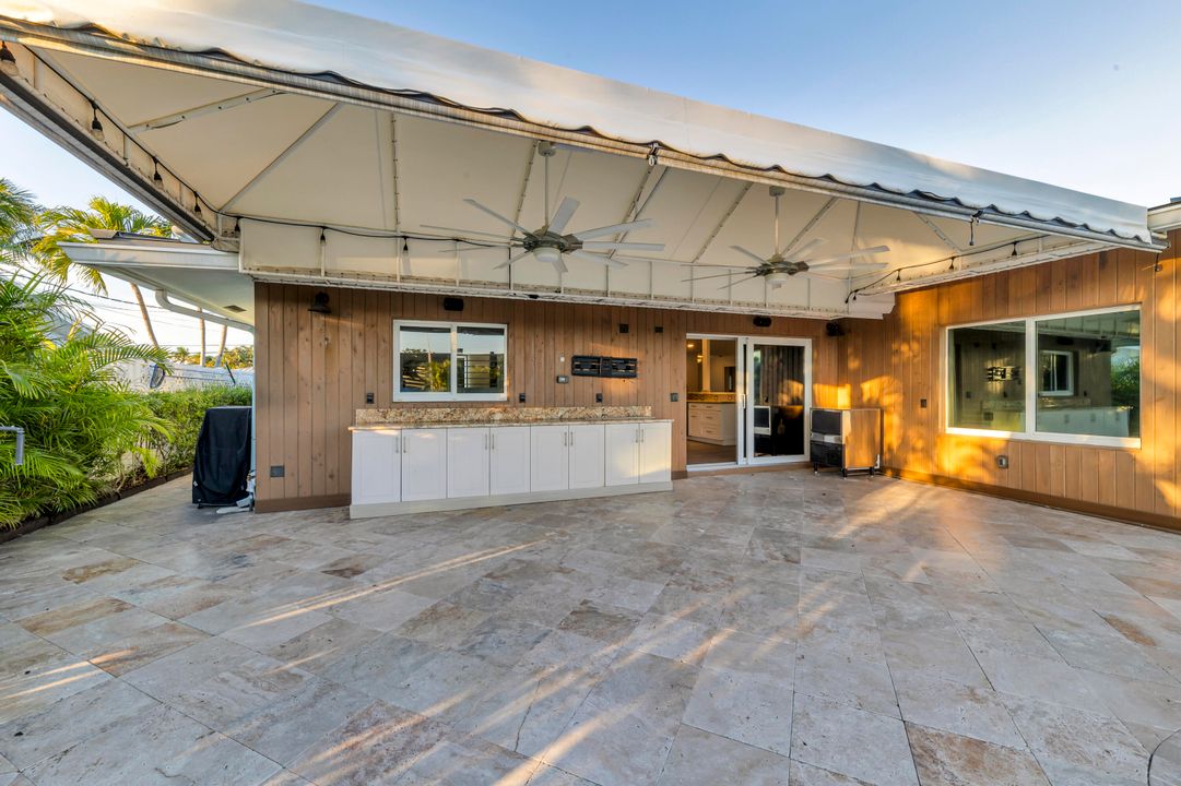 En Venta: $1,899,990 (3 camas, 3 baños, 2450 Pies cuadrados)