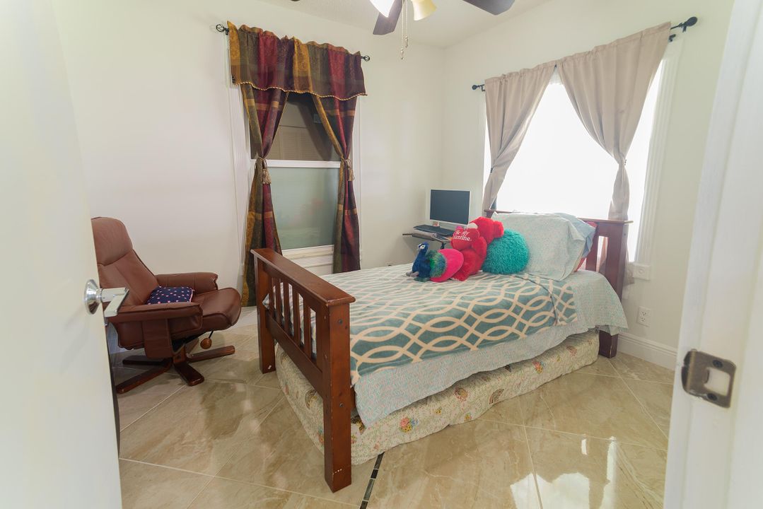 For Sale: $619,000 (3 beds, 2 baths, 1410 Square Feet)