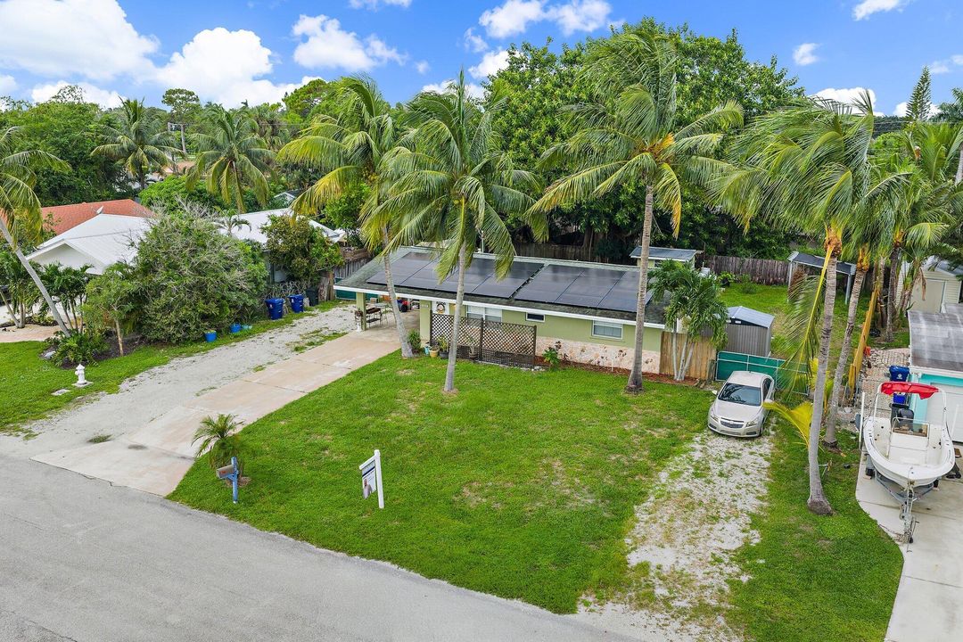 合同活跃: $498,000 (2 贝兹, 2 浴室, 1094 平方英尺)