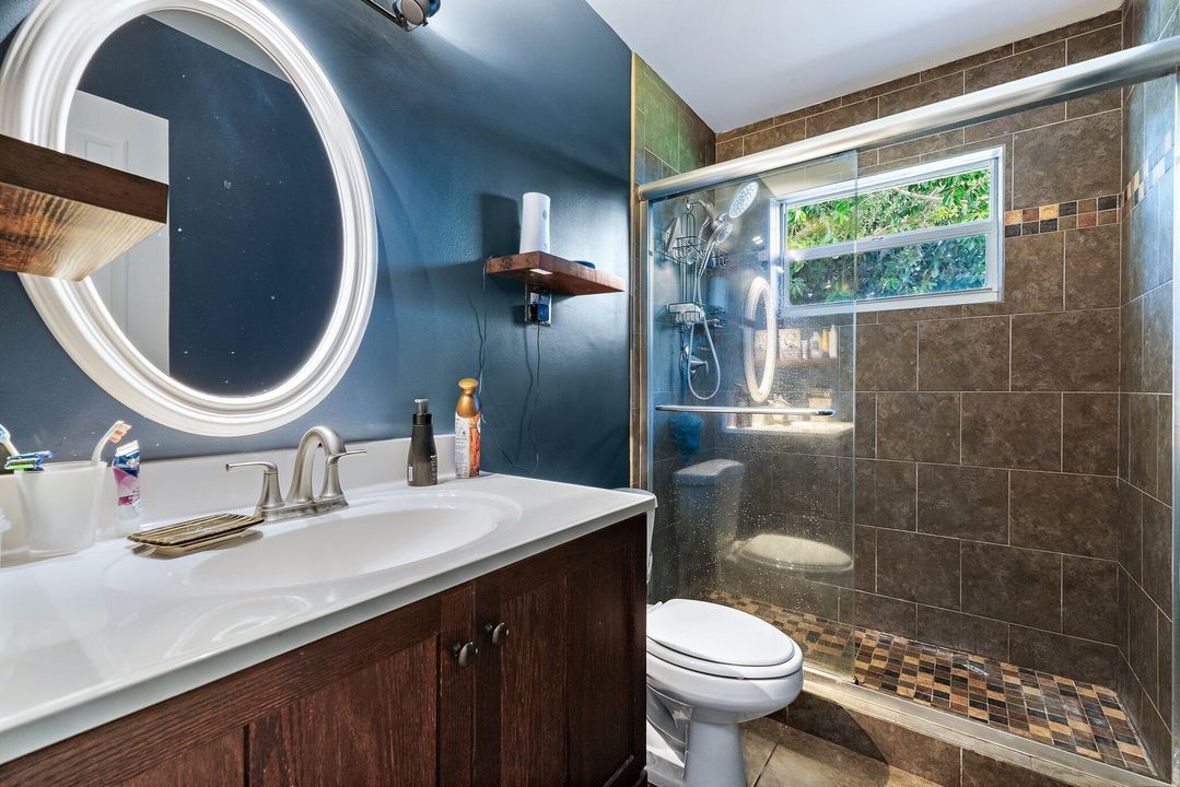 合同活跃: $498,000 (2 贝兹, 2 浴室, 1094 平方英尺)