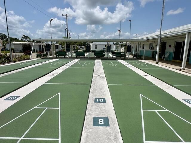 For Sale: $80,000 (2 beds, 2 baths, 1056 Square Feet)