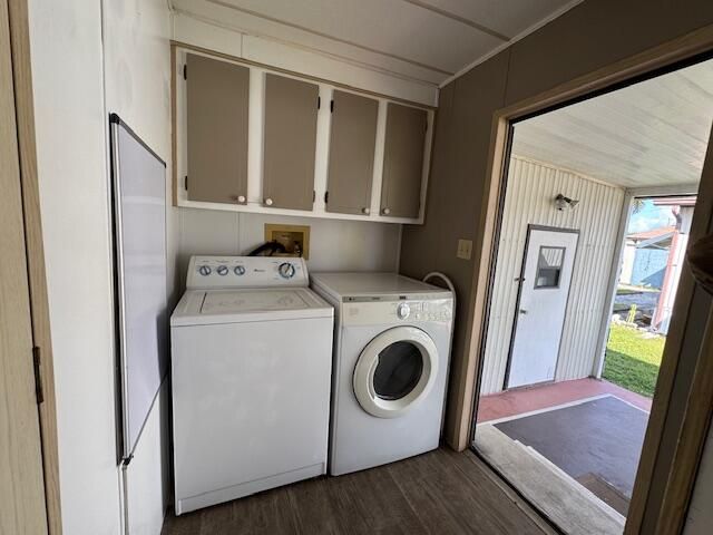 For Sale: $80,000 (2 beds, 2 baths, 1056 Square Feet)