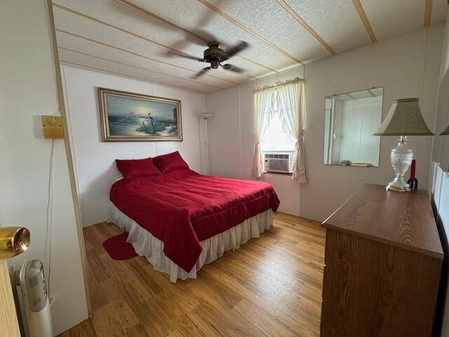 For Sale: $80,000 (2 beds, 2 baths, 1056 Square Feet)