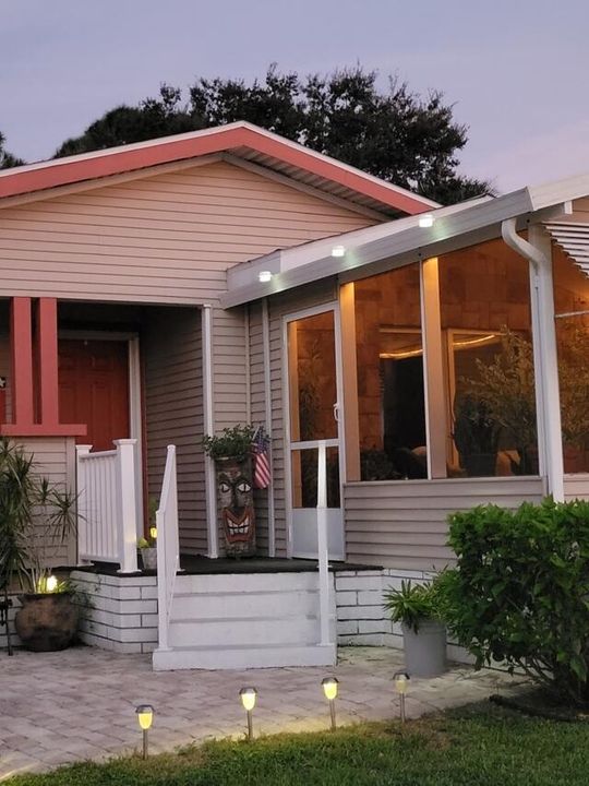 For Sale: $170,000 (3 beds, 2 baths, 1300 Square Feet)