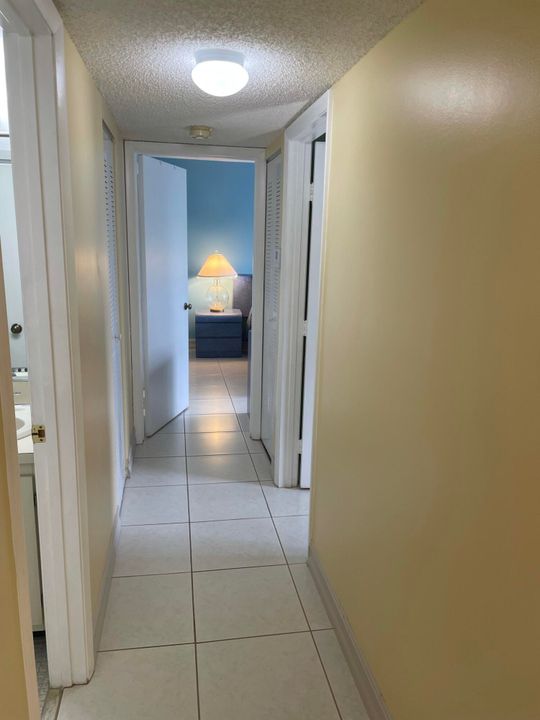 For Sale: $120,000 (2 beds, 2 baths, 852 Square Feet)