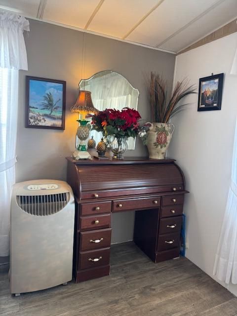 For Sale: $80,000 (2 beds, 2 baths, 1056 Square Feet)