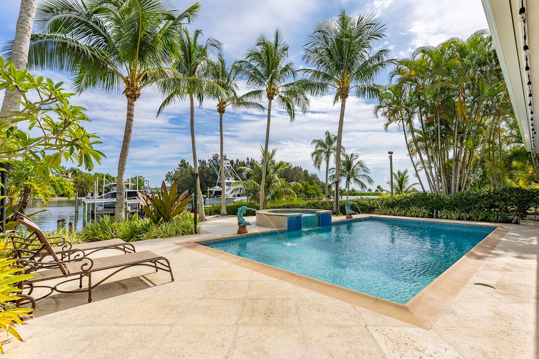 For Sale: $5,100,000 (6 beds, 5 baths, 4314 Square Feet)