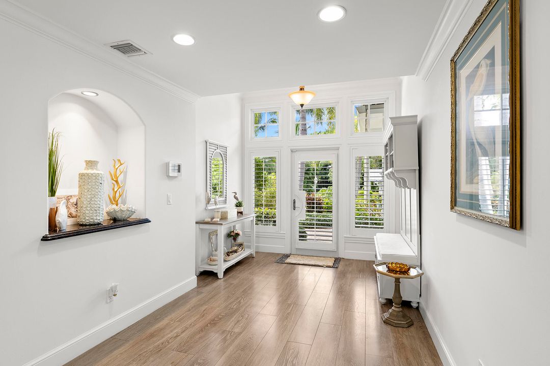 For Sale: $5,100,000 (6 beds, 5 baths, 4314 Square Feet)