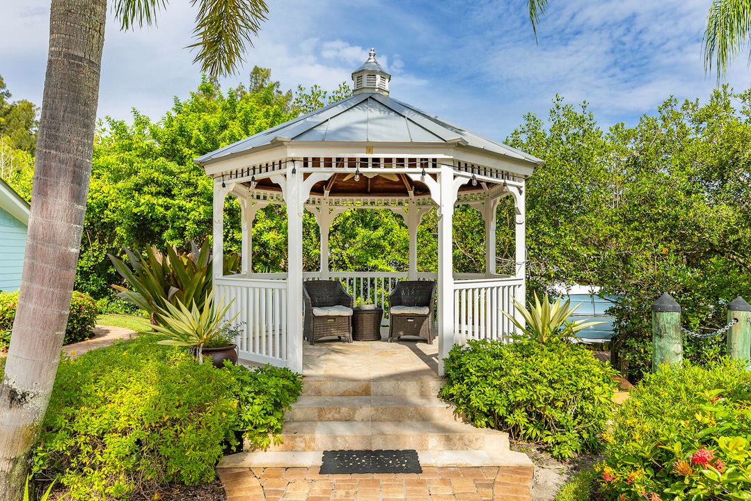 For Sale: $5,100,000 (6 beds, 5 baths, 4314 Square Feet)