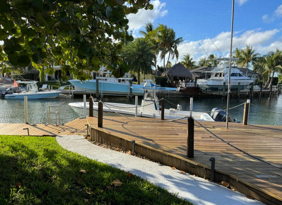 For Rent: $12,000 (2 beds, 2 baths, 1439 Square Feet)