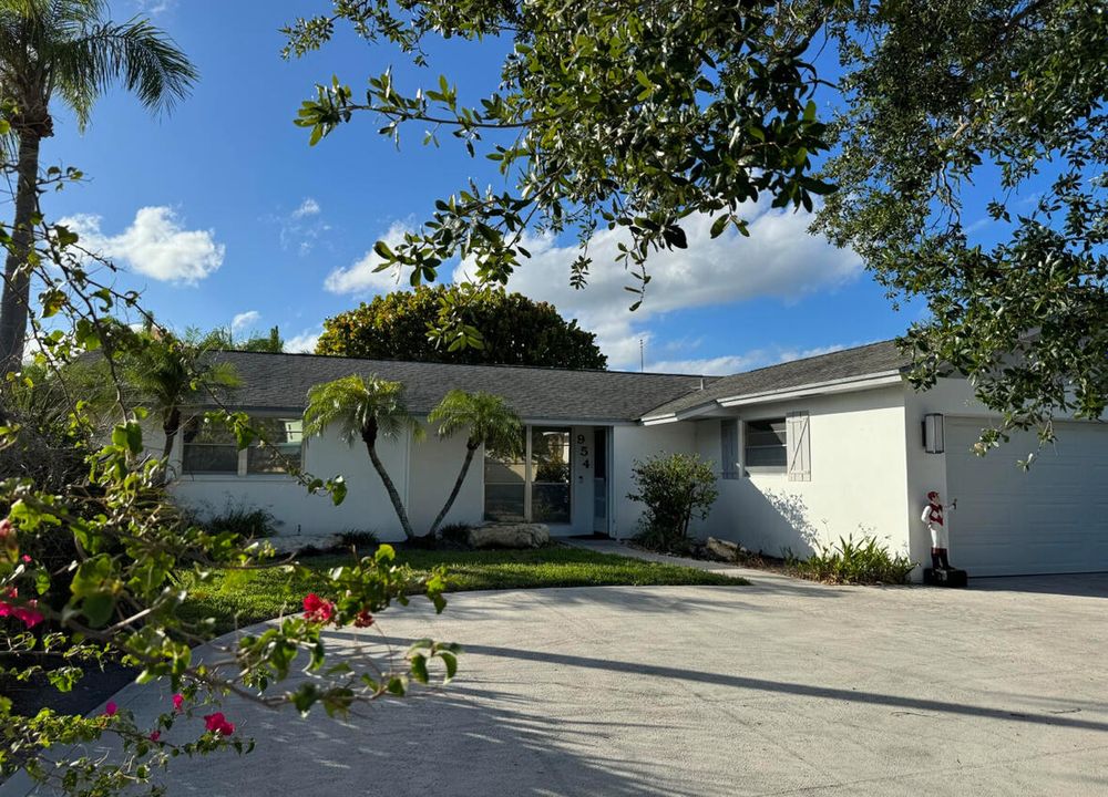 For Rent: $12,000 (2 beds, 2 baths, 1439 Square Feet)