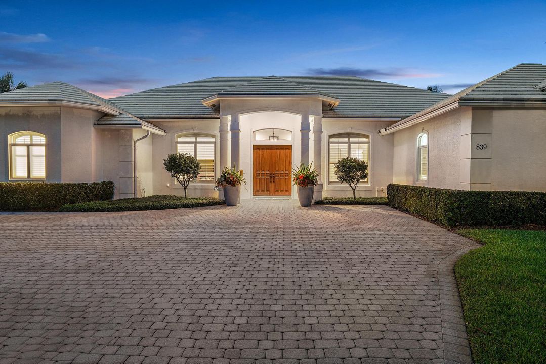 Activo con contrato: $6,150,000 (5 camas, 3 baños, 3630 Pies cuadrados)