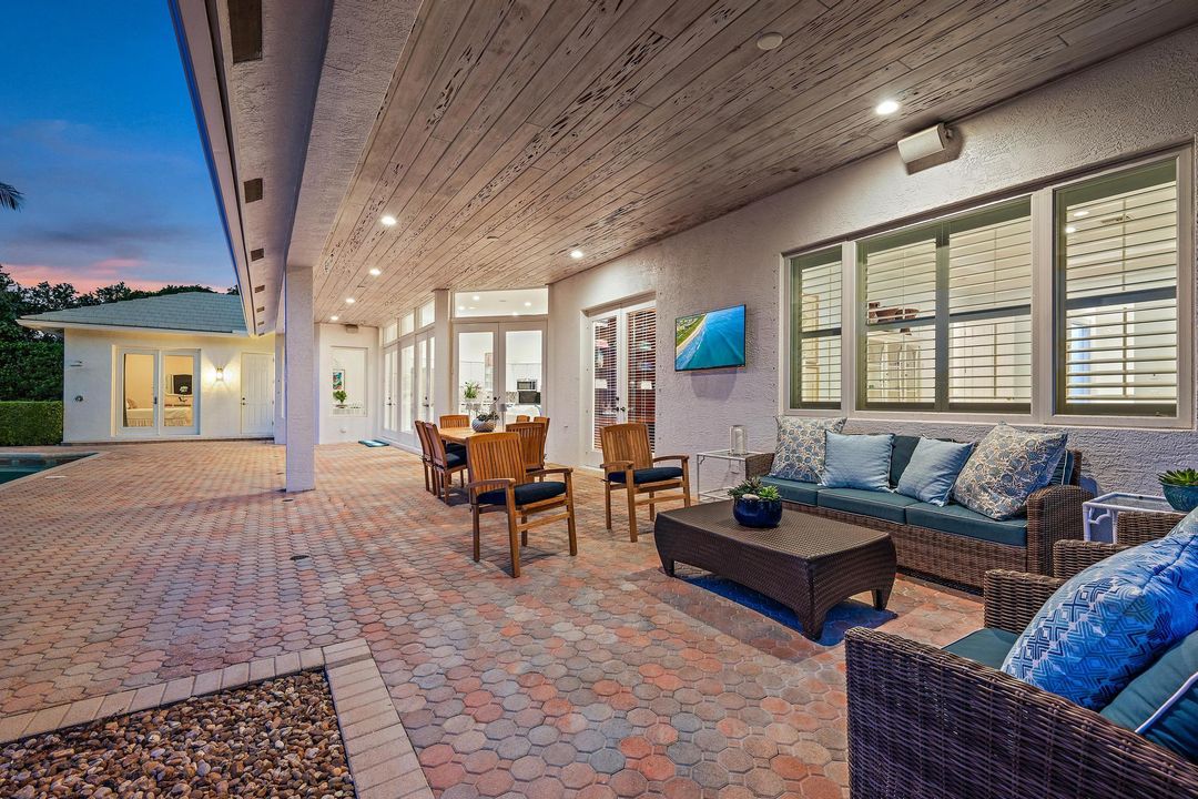 Activo con contrato: $6,150,000 (5 camas, 3 baños, 3630 Pies cuadrados)