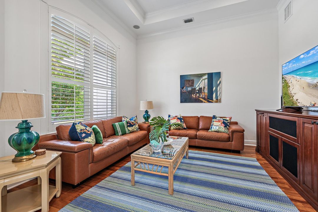 Activo con contrato: $6,150,000 (5 camas, 3 baños, 3630 Pies cuadrados)