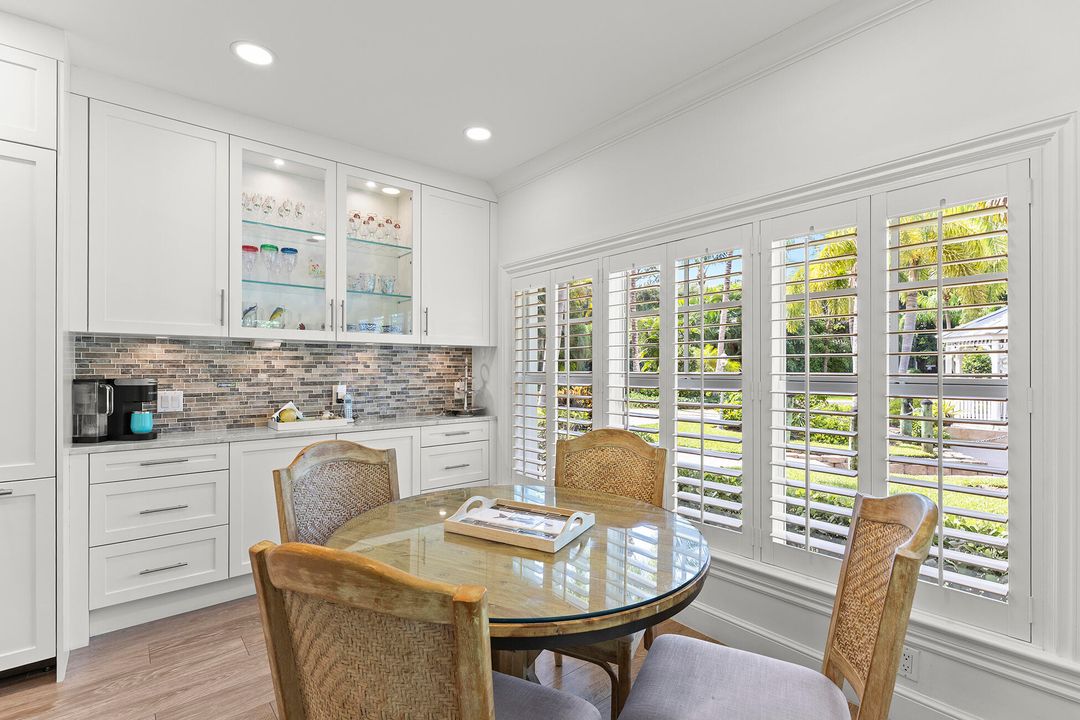 For Sale: $5,100,000 (6 beds, 5 baths, 4314 Square Feet)