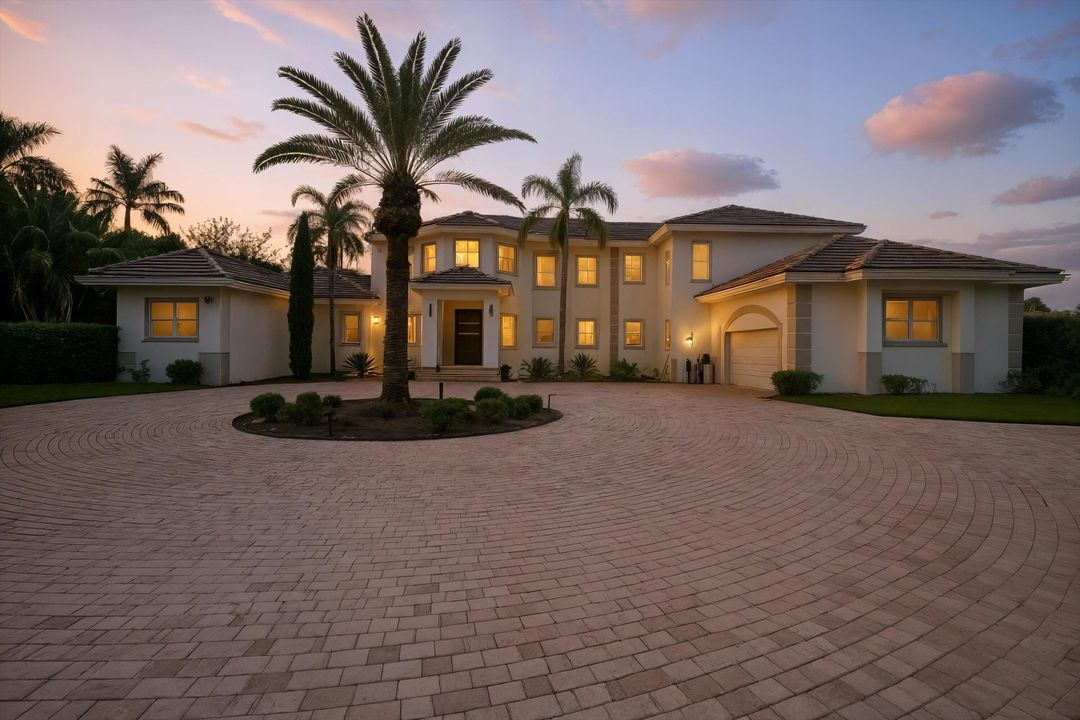 For Sale: $12,000,000 (5 beds, 5 baths, 7616 Square Feet)