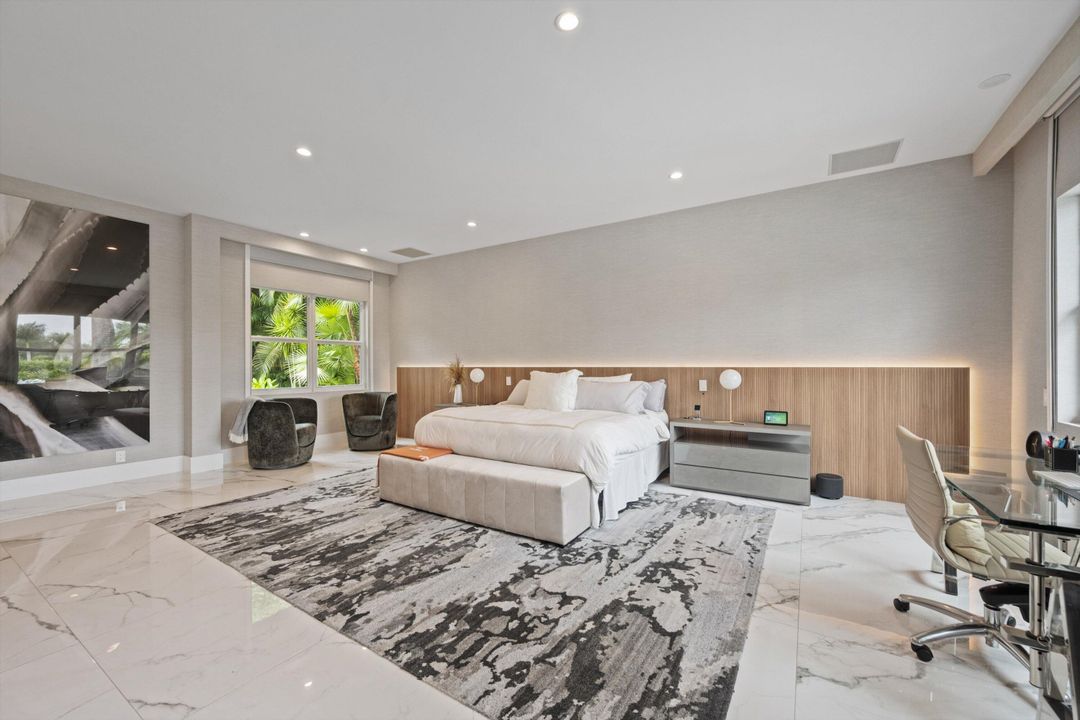 For Sale: $12,000,000 (5 beds, 5 baths, 7616 Square Feet)