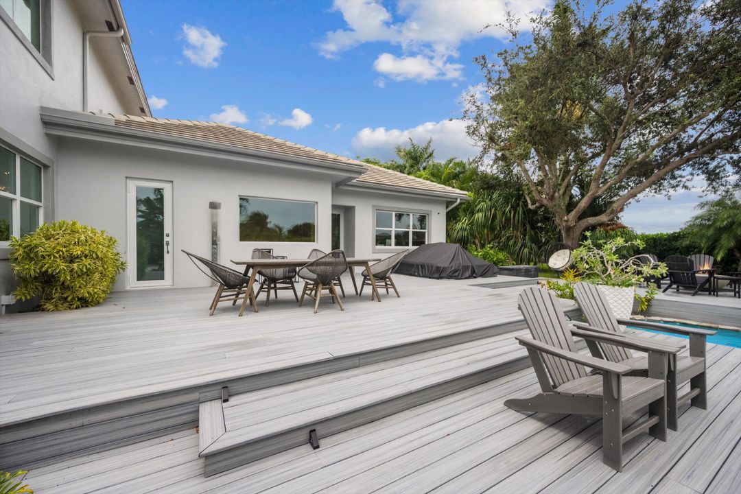 For Sale: $12,000,000 (5 beds, 5 baths, 7616 Square Feet)