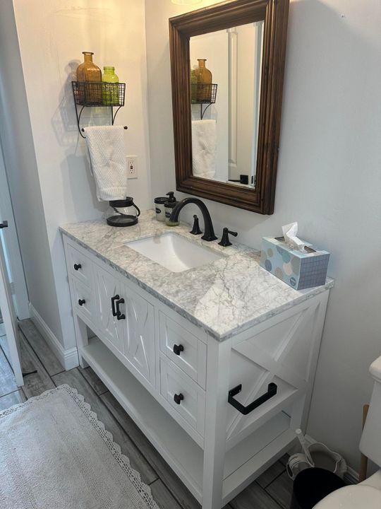 Activo con contrato: $5,500 (3 camas, 2 baños, 1510 Pies cuadrados)