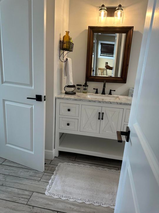 Activo con contrato: $5,500 (3 camas, 2 baños, 1510 Pies cuadrados)