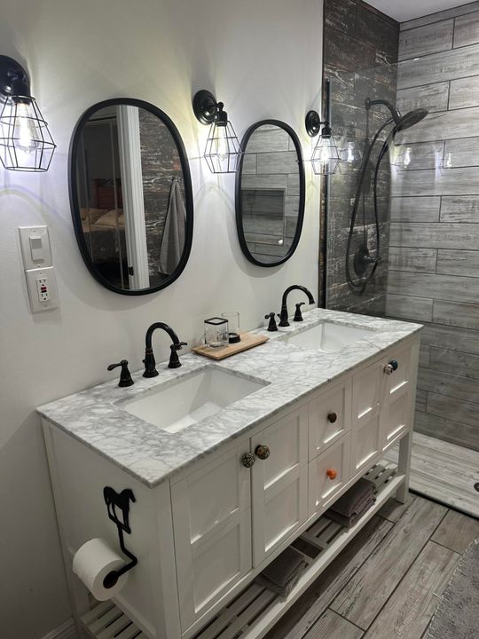 Activo con contrato: $5,500 (3 camas, 2 baños, 1510 Pies cuadrados)