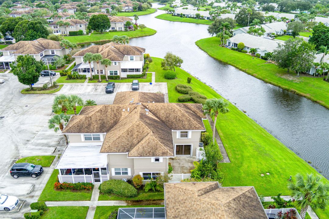 На продажу: $230,000 (2 спален, 2 ванн, 1374 Квадратных фут)