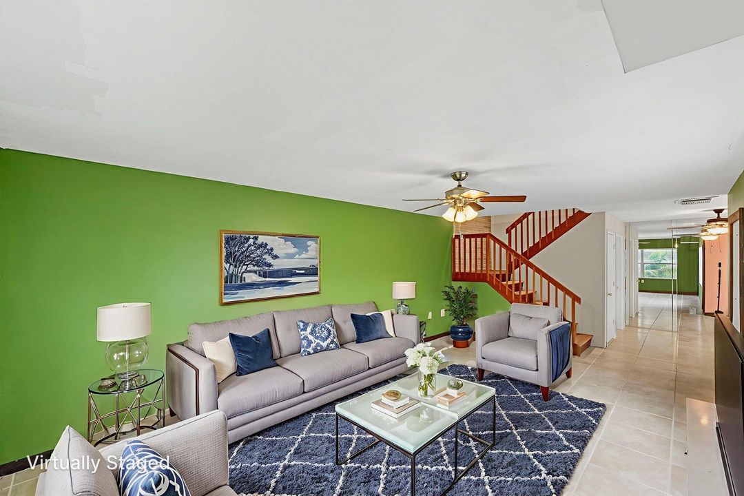 На продажу: $230,000 (2 спален, 2 ванн, 1374 Квадратных фут)