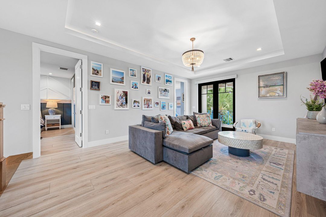 En Venta: $15,495,000 (6 camas, 6 baños, 4040 Pies cuadrados)