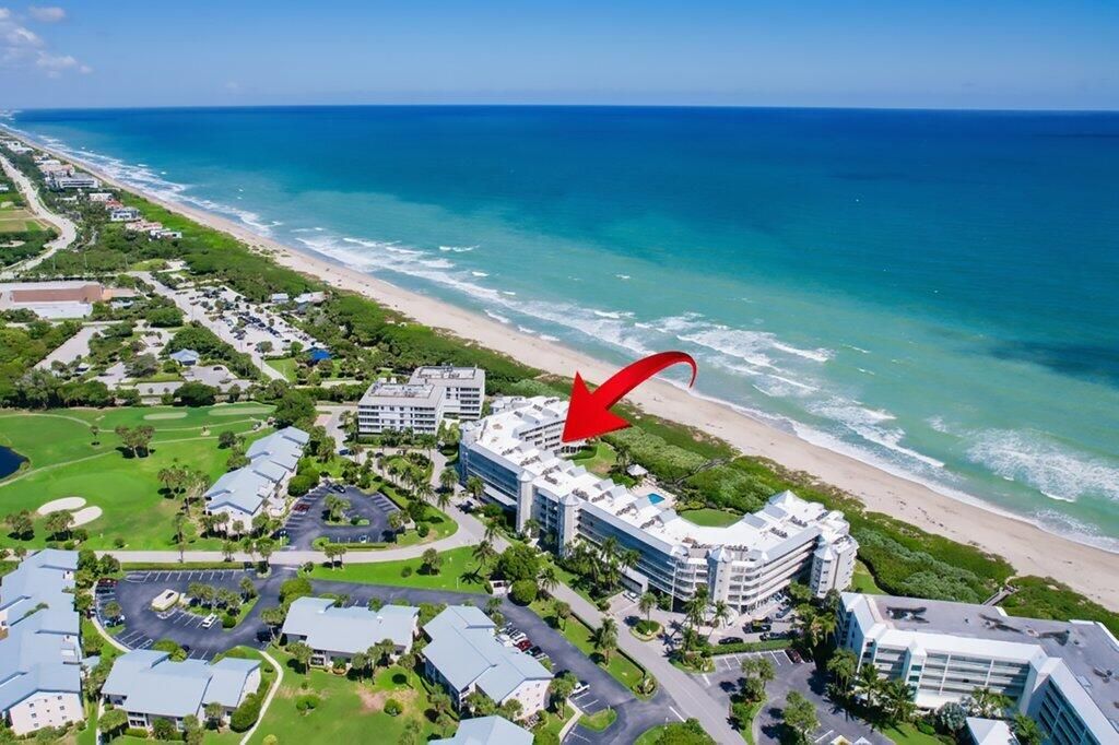 For Sale: $850,000 (2 beds, 2 baths, 1334 Square Feet)