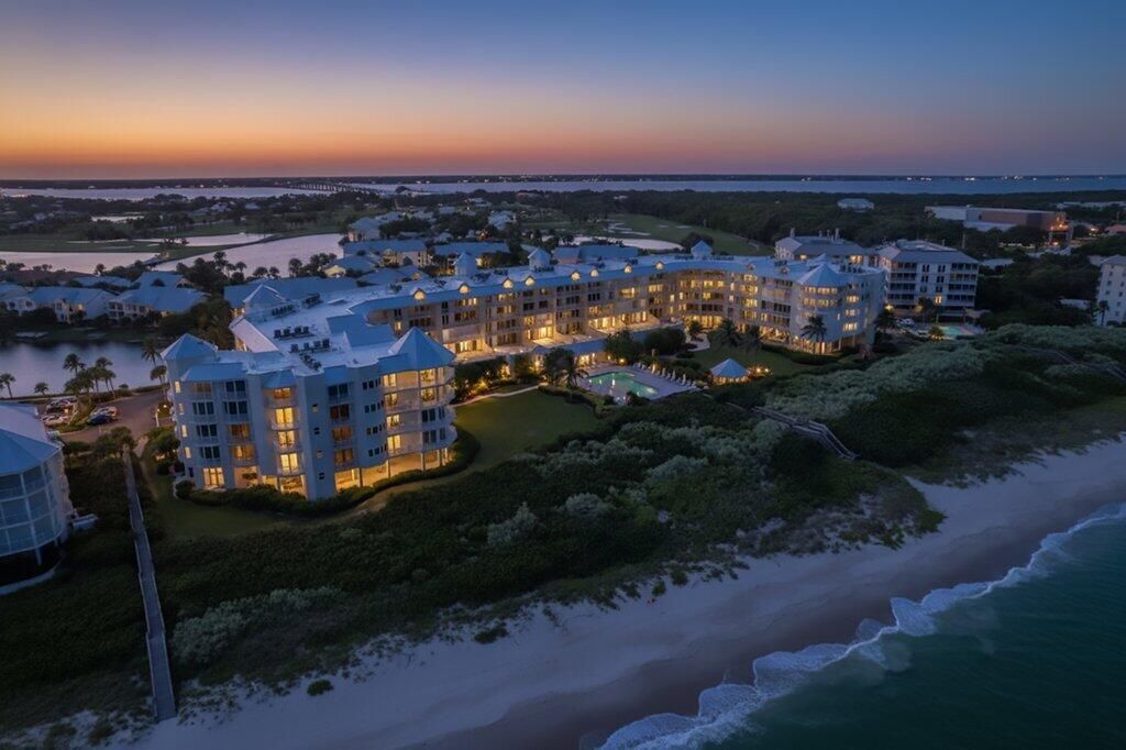 For Sale: $850,000 (2 beds, 2 baths, 1334 Square Feet)