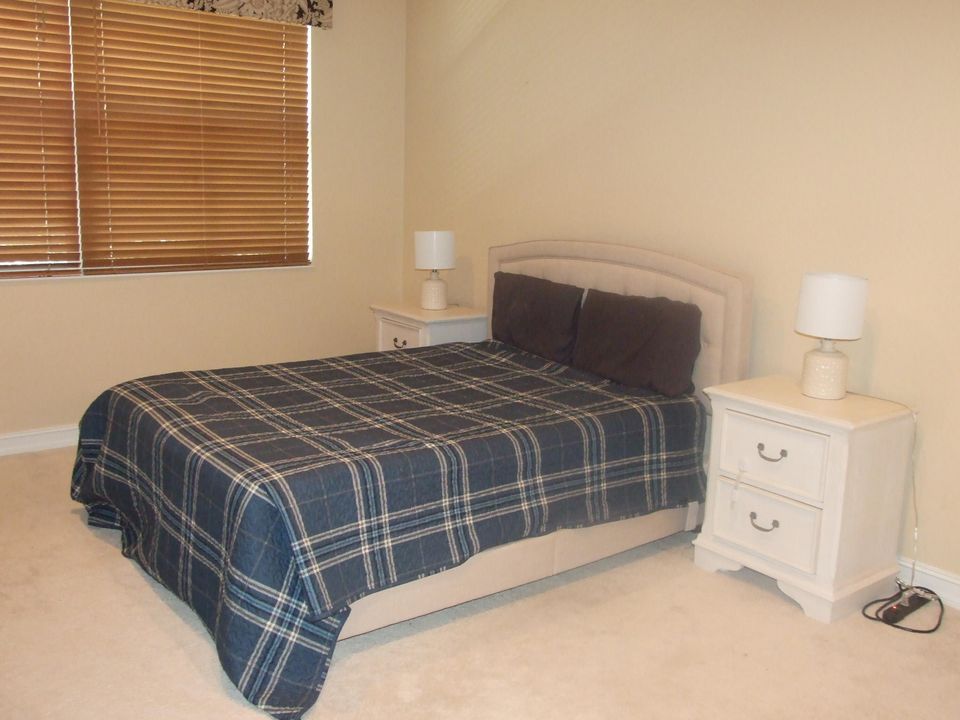 出租: $5,000 (3 贝兹, 2 浴室, 1947 平方英尺)