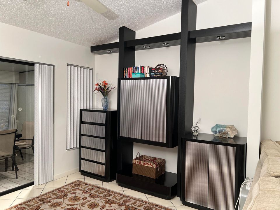 Activo con contrato: $3,300 (3 camas, 2 baños, 1469 Pies cuadrados)