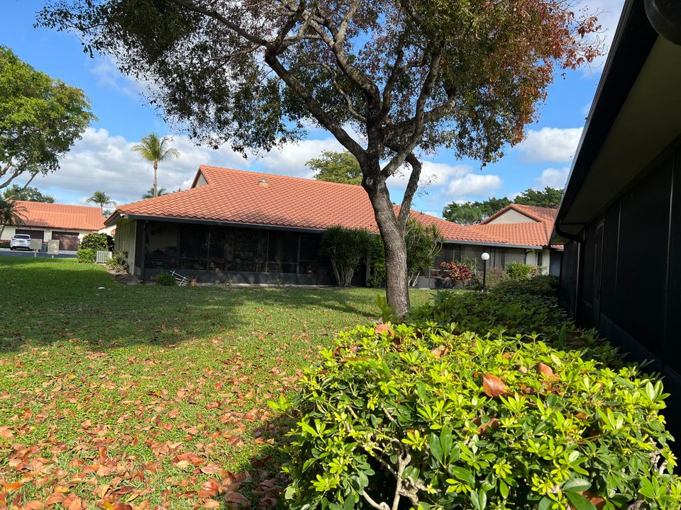 Activo con contrato: $3,300 (3 camas, 2 baños, 1469 Pies cuadrados)