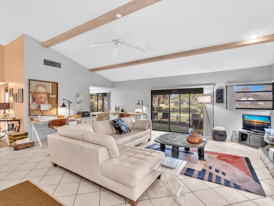 For Sale: $699,000 (2 beds, 2 baths, 1569 Square Feet)