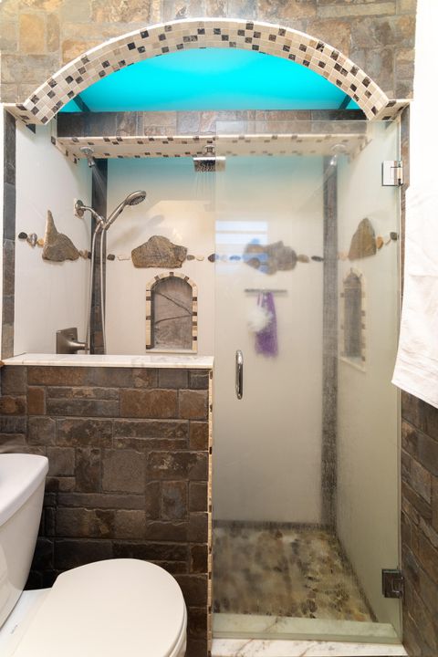 For Sale: $619,000 (3 beds, 2 baths, 1410 Square Feet)