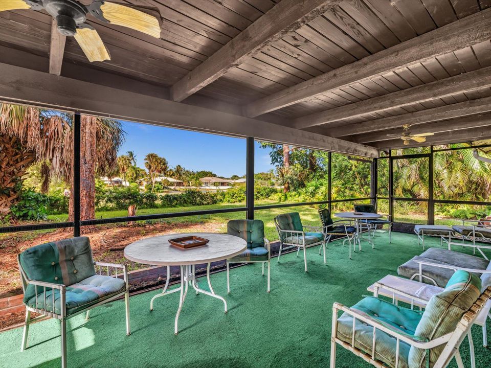 For Sale: $699,000 (2 beds, 2 baths, 1569 Square Feet)