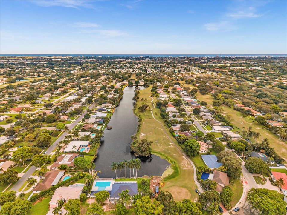 For Sale: $699,000 (2 beds, 2 baths, 1569 Square Feet)