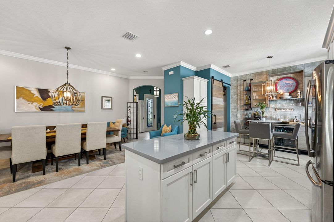 Active With Contract: $749,000 (2 beds, 2 baths, 1863 Square Feet)