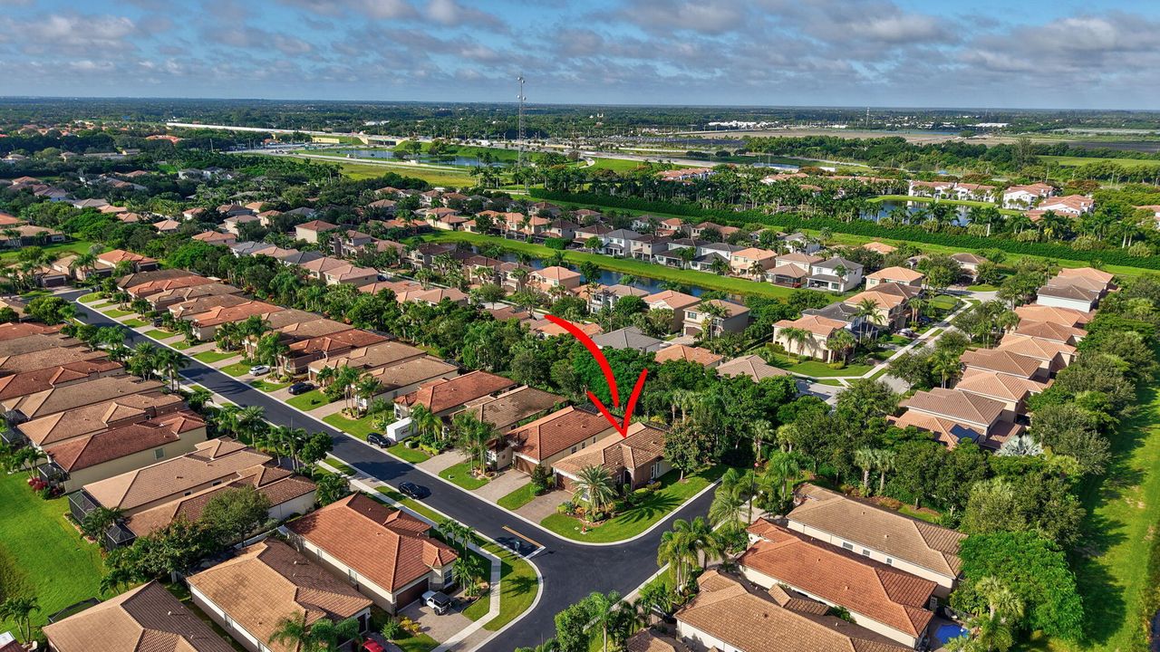 Active With Contract: $749,000 (2 beds, 2 baths, 1863 Square Feet)